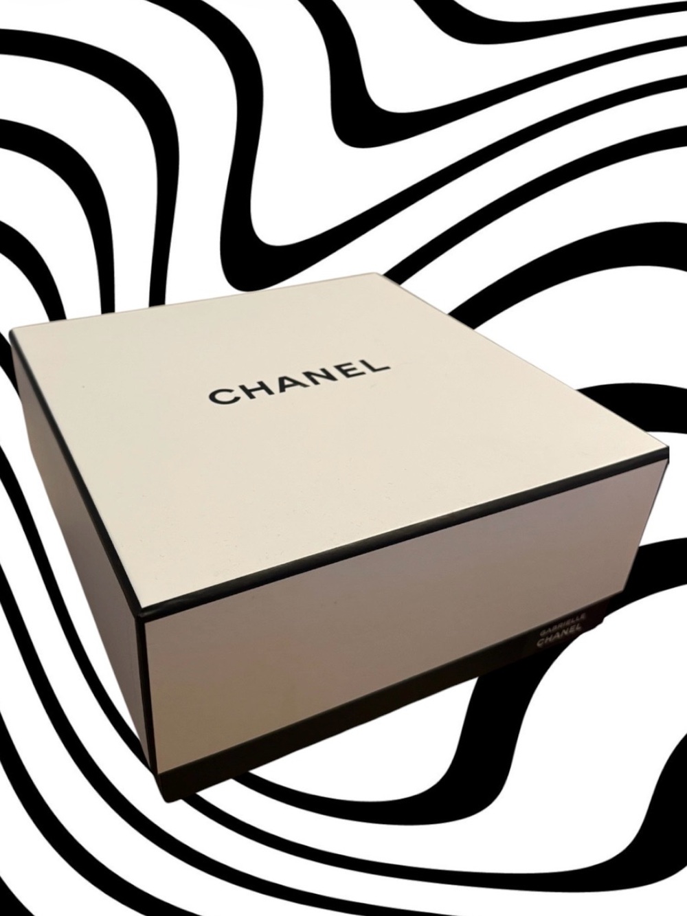 Chanel Signature Box